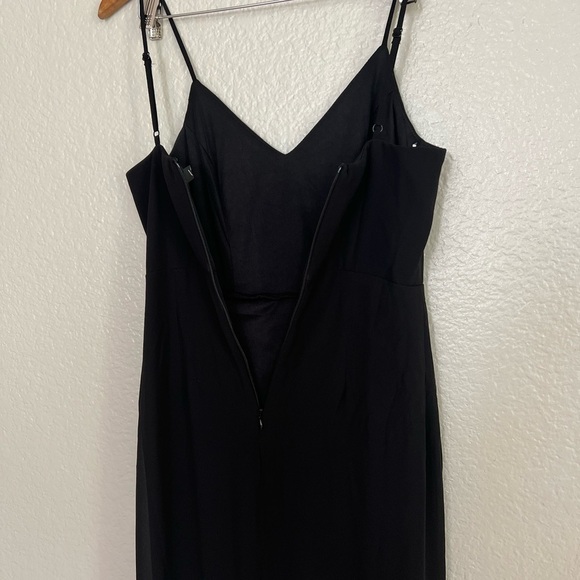 NWOT Transcending Presence Black Sleeveless Tulip Midi Dress - Picture 7 of 10